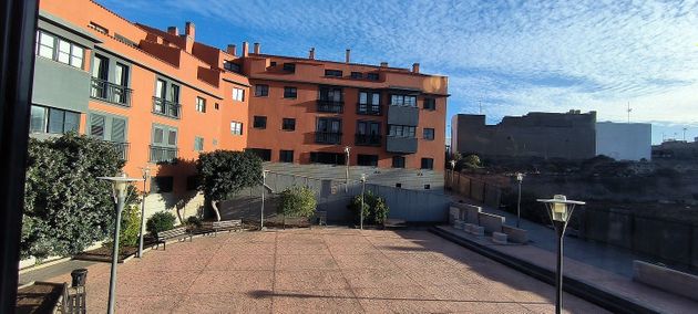 Foto 1 de Pis en venda a calle Perú de 3 habitacions amb terrassa i garatge
