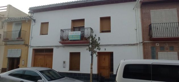 Foto 1 de Casa adossada en venda a Olocau de 5 habitacions amb terrassa i calefacció