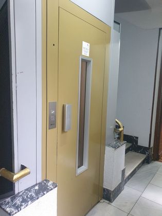 Foto 2 de Oficina en lloguer a calle De la Montera amb calefacció i ascensor