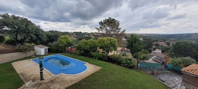 Foto 1 de Venta de chalet en Santa Cruz del Retamar pueblo de 5 habitaciones con terraza y piscina