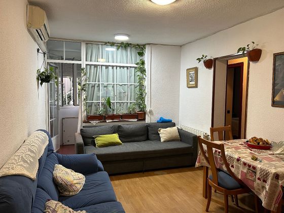 Foto 1 de Piso en venta en Aluche de 3 habitaciones con terraza y aire acondicionado