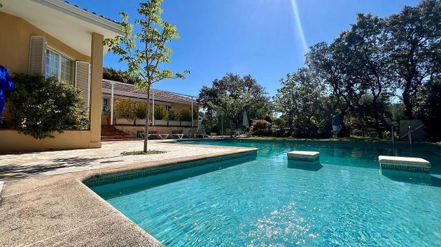 Foto 1 de Xalet en venda a Hoyo de Manzanares de 6 habitacions amb terrassa i piscina