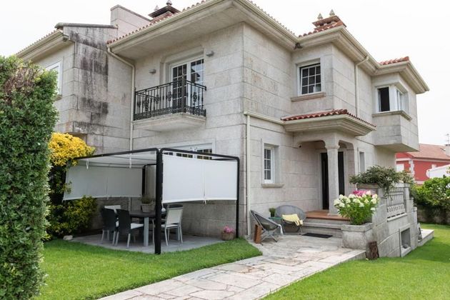 Foto 1 de Casa en venta en Baiona de 3 habitaciones con terraza y garaje