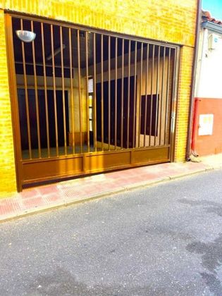 Foto 2 de Pis en venda a calle Presidente Calvo Sotelo de 2 habitacions amb garatge i calefacció