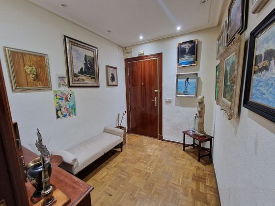 Foto 2 de Piso en venta en Nuevos Ministerios - Ríos Rosas de 4 habitaciones con balcón y calefacción