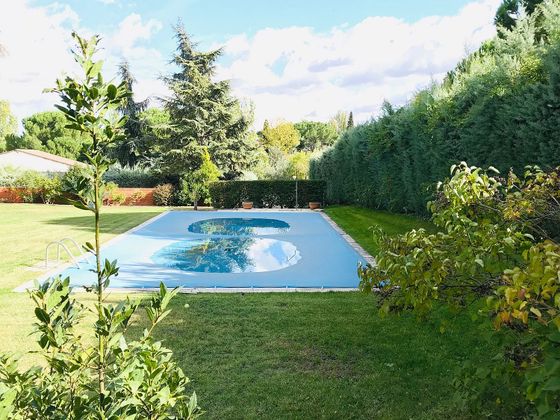 Foto 2 de Xalet en venda a Somosaguas de 6 habitacions amb terrassa i piscina