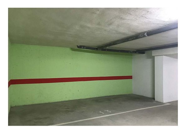 Foto 1 de Garatge en venda a calle Sandamendi de 19 m²
