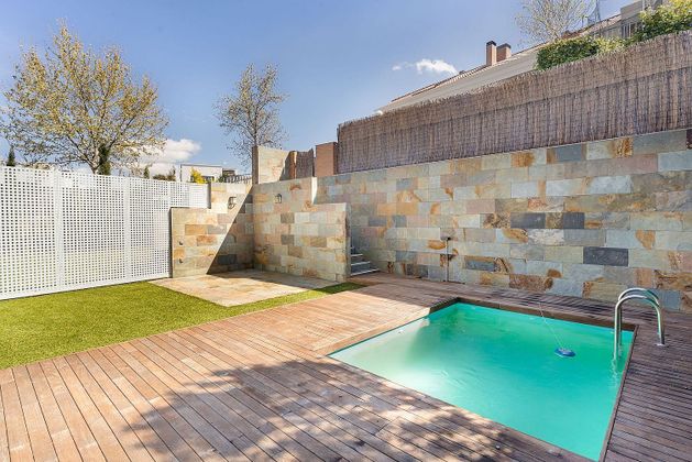 Foto 2 de Casa en lloguer a Valdecabaña de 6 habitacions amb terrassa i piscina