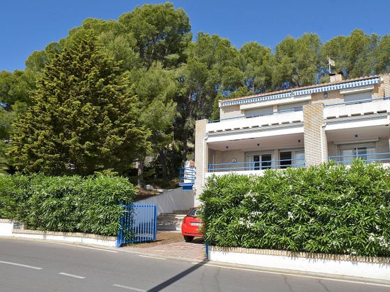 Foto 2 de Casa adossada en venda a paseo De la Concha de 5 habitacions amb terrassa i garatge