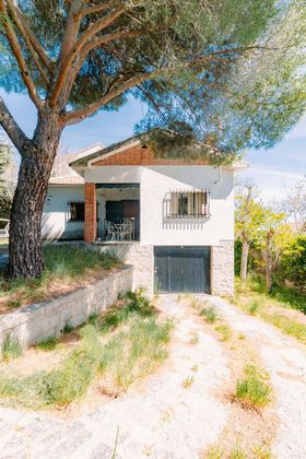 Foto 1 de Xalet en venda a calle Somadilla de 2 habitacions amb terrassa i garatge