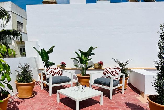 Foto 2 de Piso en alquiler en La Caleta - La Viña de 1 habitación con terraza y muebles
