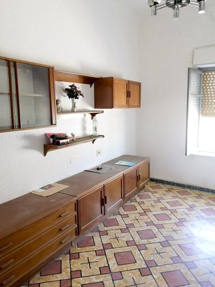 Foto 1 de Venta de casa adosada en travesía Santo Domingo de 5 habitaciones y 200 m²