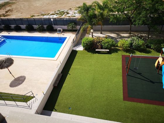 Foto 1 de Alquiler de piso en calle Salvador Dali de 2 habitaciones con piscina y garaje