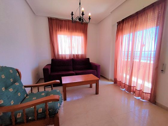 Foto 2 de Piso en alquiler en Los Narejos de 2 habitaciones con terraza y muebles