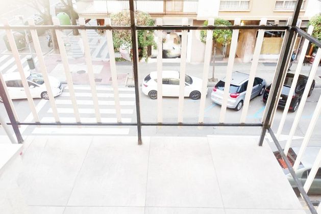 Foto 2 de Venta de piso en Azpilagaña de 3 habitaciones con terraza y balcón