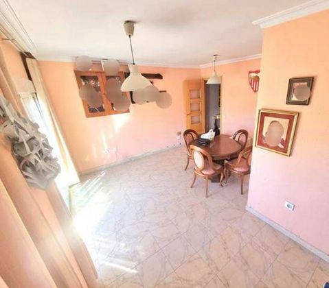 Foto 2 de Piso en alquiler en Cruz Roja de 3 habitaciones con terraza y muebles