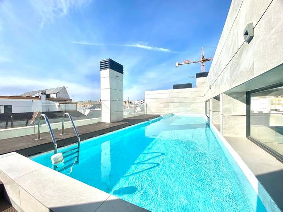 Foto 1 de Pis en venda a Nervión de 3 habitacions amb piscina i garatge