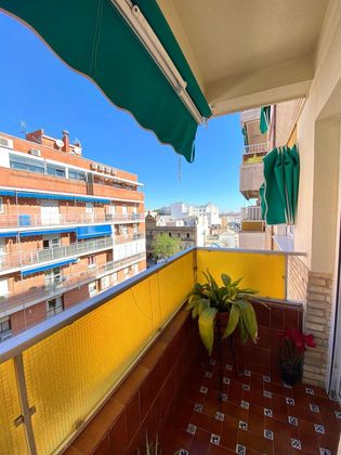 Foto 1 de Pis en venda a ronda De Capuchinos de 3 habitacions amb terrassa i garatge