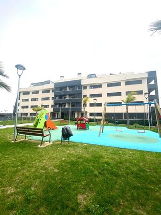 Foto 1 de Venta de piso en calle Milagros Muñoz Gil de 3 habitaciones con terraza y piscina