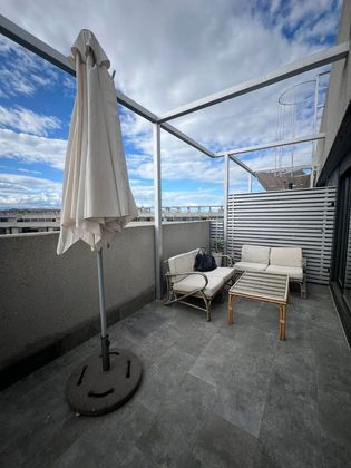Foto 2 de Àtic en venda a Las Tablas de 2 habitacions amb terrassa i piscina