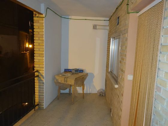 Foto 2 de Pis en venda a calle CL la Casilla de 3 habitacions amb terrassa i balcó