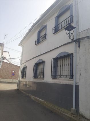 Foto 2 de Casa en venta en calle De Televisión Española de 3 habitaciones con garaje y balcón
