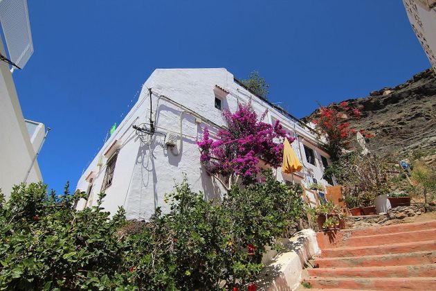 Foto 1 de Xalet en venda a calle Nasas de 5 habitacions amb terrassa i jardí