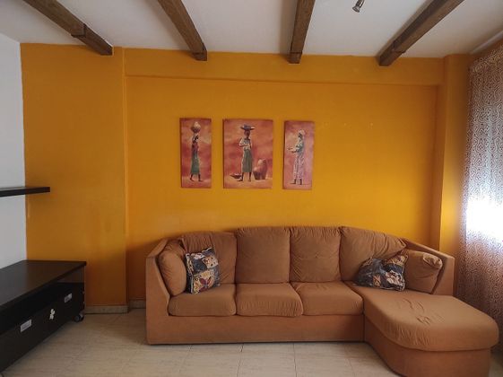 Foto 1 de Casa adossada en venda a Serranillos del Valle de 3 habitacions amb balcó i calefacció