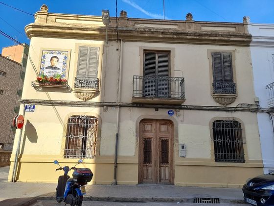 Foto 1 de Casa en venda a Els Orriols de 5 habitacions amb terrassa i balcó