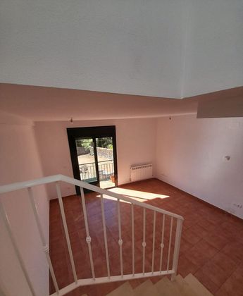 Foto 2 de Dúplex en venta en Becerril de la Sierra de 3 habitaciones con balcón y calefacción