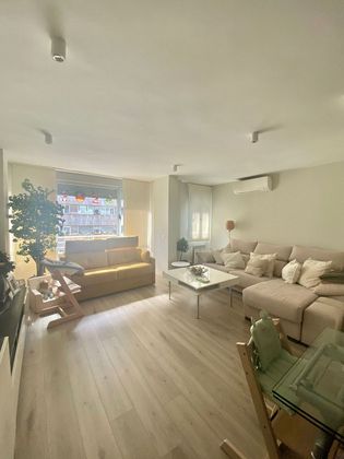 Foto 2 de Piso en alquiler en calle De Max Aub de 2 habitaciones con garaje y jardín
