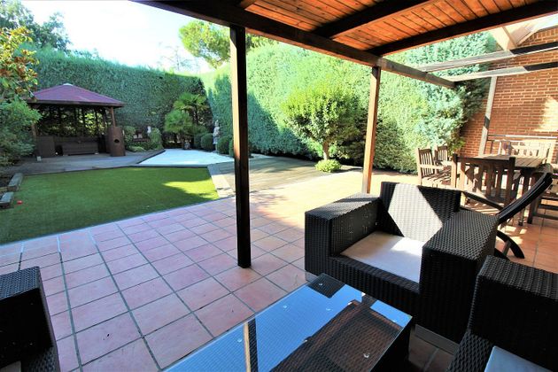 Foto 2 de Casa adossada en venda a Marazuela - El Torreón de 6 habitacions amb terrassa i piscina