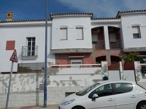 Foto 1 de Casa en venda a calle Francisco de la Vega de 3 habitacions amb garatge
