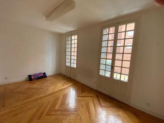 Foto 2 de Dúplex en venda a Palos de Moguer de 4 habitacions amb balcó i aire acondicionat