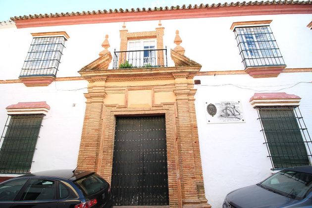 Foto 1 de Casa adossada en venda a Carmona de 7 habitacions i 1171 m²