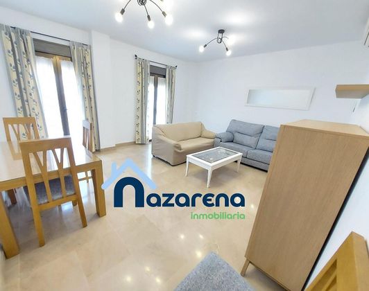 Foto 1 de Alquiler de piso en Centro - Doña Mercedes de 3 habitaciones con muebles y balcón