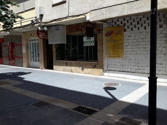 Foto 1 de Alquiler de local en Bulevar - Plaza Castilla con terraza