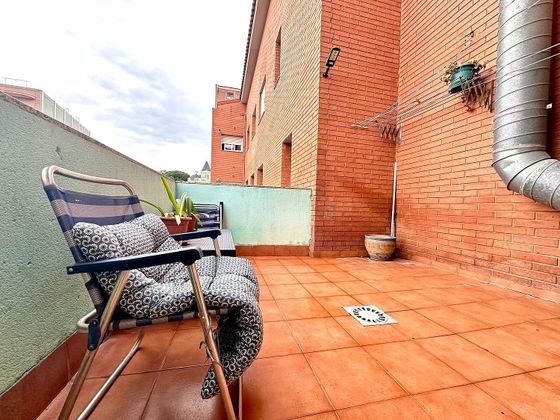 Foto 1 de Piso en venta en Sant Vicenç dels Horts de 3 habitaciones con terraza y balcón