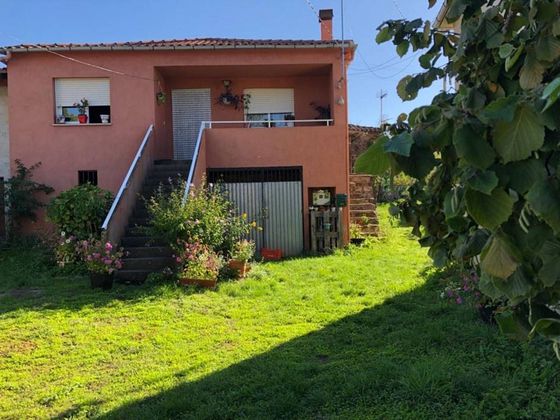 Foto 1 de Casa en venda a Monforte de Lemos de 2 habitacions amb jardí