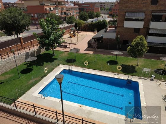 Foto 2 de Pis en venda a Zona Europa de 2 habitacions amb terrassa i piscina