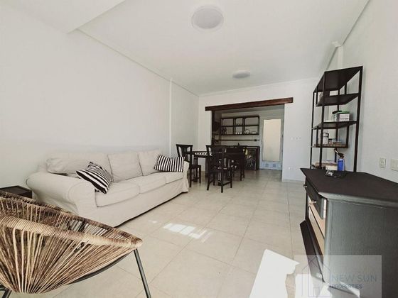 Foto 2 de Dúplex en venda a Playa de los Locos de 3 habitacions amb terrassa i piscina