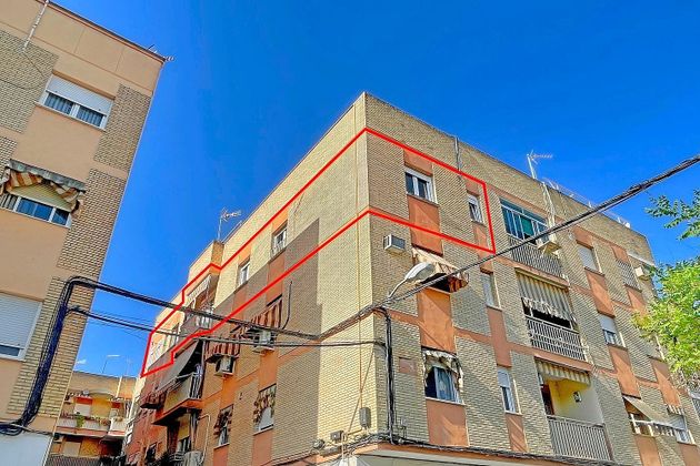 Foto 1 de Piso en venta en El Brillante -El Naranjo - El Tablero de 4 habitaciones con terraza y aire acondicionado