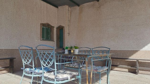 Foto 2 de Casa rural en venta en Crevillent de 3 habitaciones con terraza y piscina