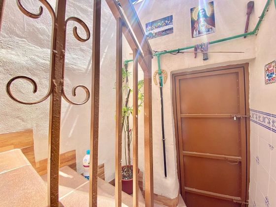 Foto 2 de Casa en venda a Orihuela ciudad de 2 habitacions amb aire acondicionat i calefacció