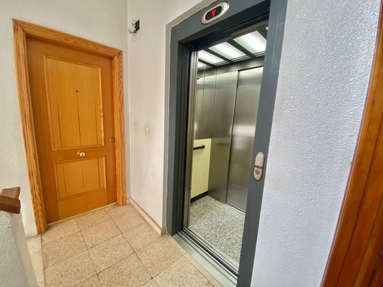 Foto 2 de Pis en venda a Orihuela ciudad de 4 habitacions amb balcó i ascensor