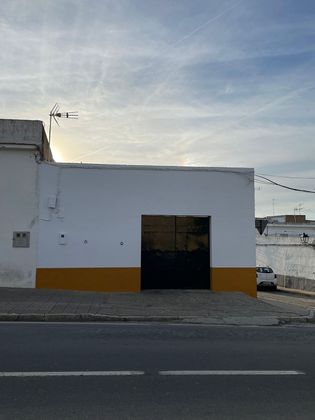 Foto 1 de Nave en venta en Palma del Condado (La) de 172 m²