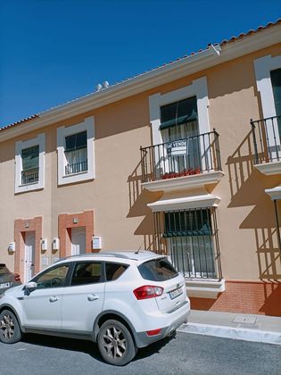 Foto 2 de Venta de casa en calle Carlos Mauricio Morales de 3 habitaciones con terraza y balcón