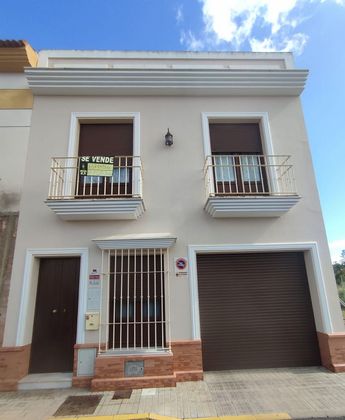 Foto 1 de Casa en venda a calle Federico García Lorca de 3 habitacions amb terrassa i garatge