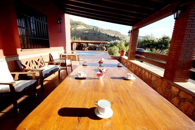 Foto 2 de Casa rural en lloguer a Vélez de Benaudalla de 3 habitacions amb piscina i jardí