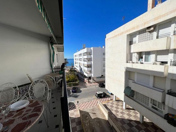 Foto 1 de Pis en lloguer a La Herradura de 3 habitacions amb terrassa i balcó